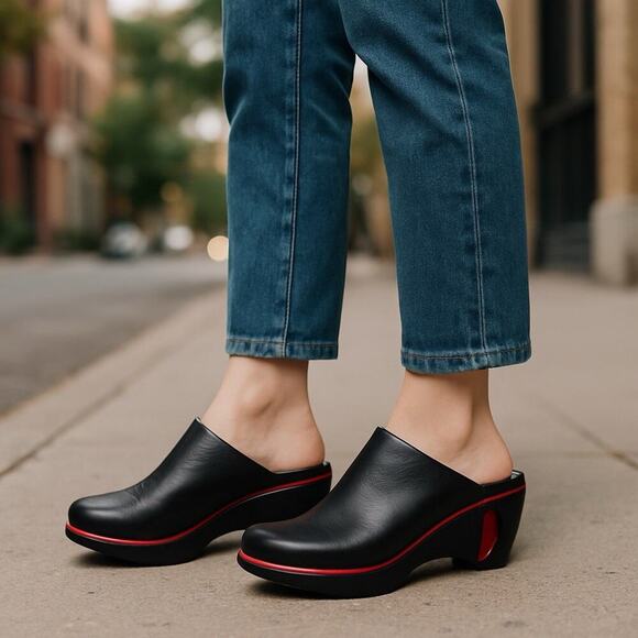 Naot Evening Mule Clogs Black EU 38 US 7.5 Madras Leather Red Accent Slip On - Picture 3 of 16